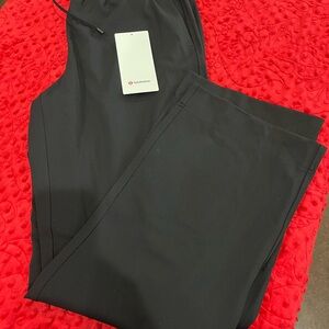 Lululemon straight leg MR luxyreme pants regular size large BRAND NEW